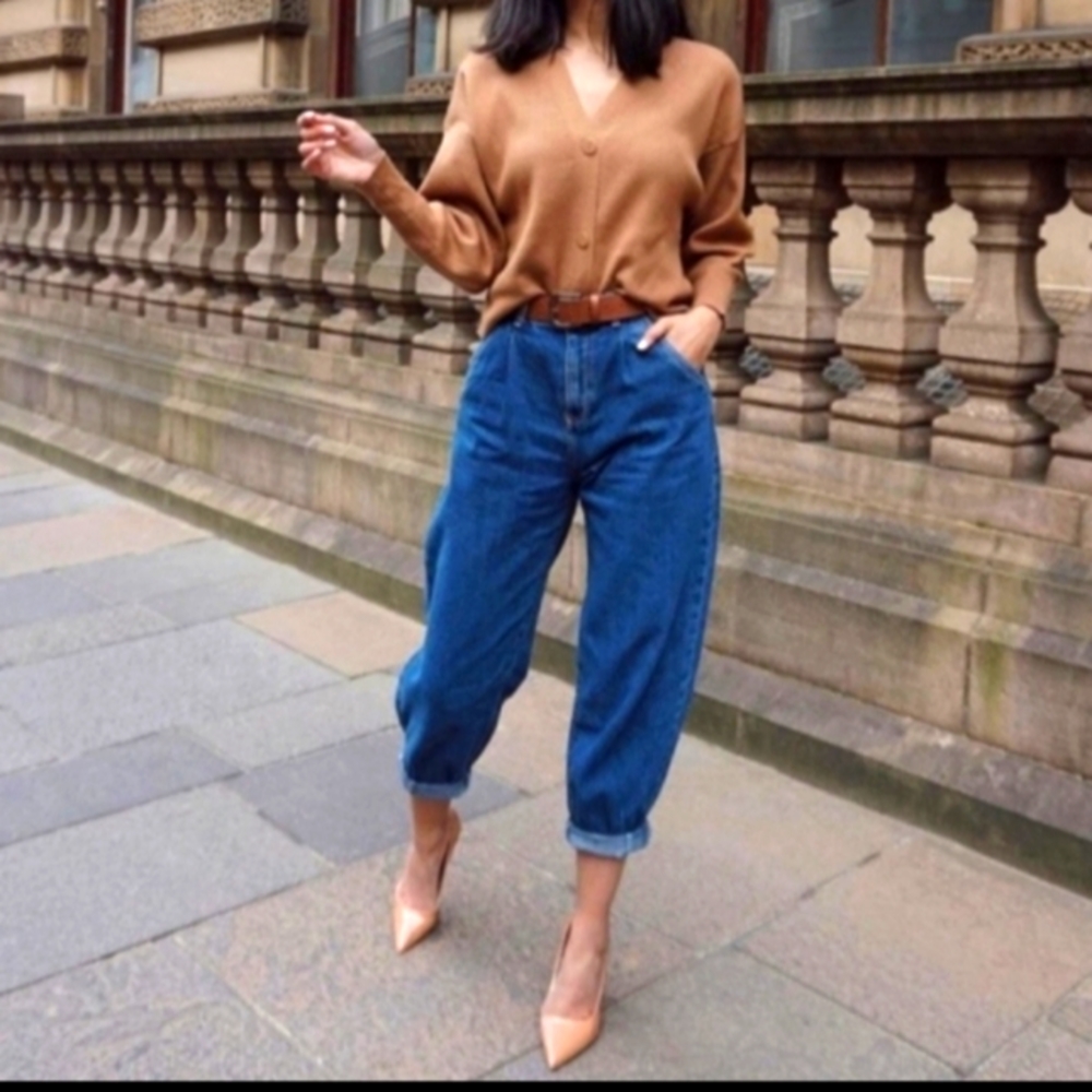 Zara paperbag women's jeans.